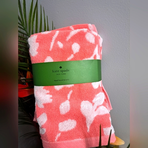 Kate Spade Hand Cotton Towel Set of 2 NEW - Picture 1 of 6